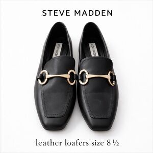 Steve Madden Black Leather Loafers Size 8.5 Gold Horsebit Slip On Flats